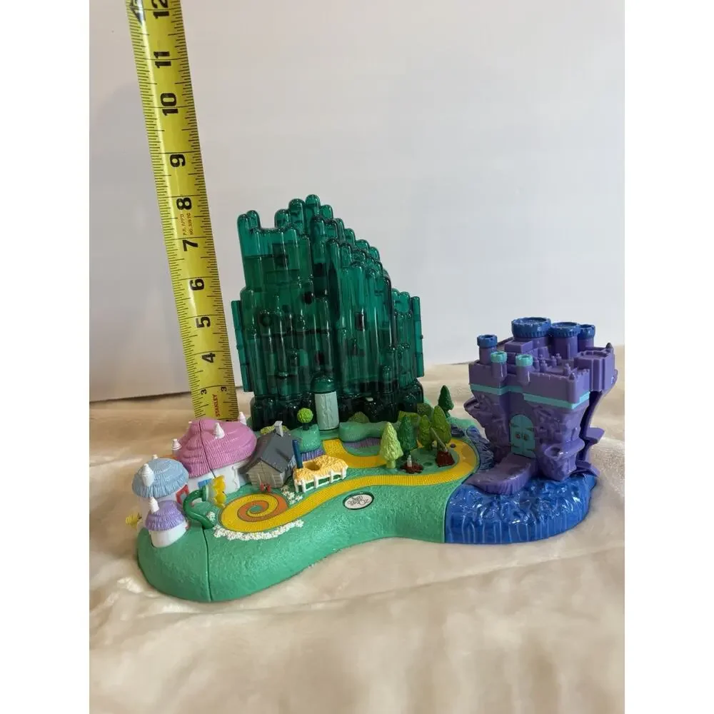 2001 Polly Pocket Wizard of Oz Emerald City Playset Working Lights No Figures